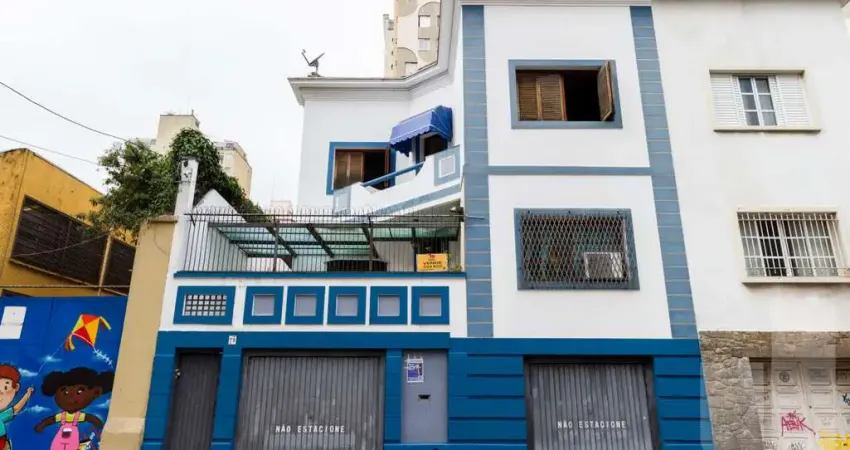 Casa assobradada em excelente localização da santa cecília com acesso fácil ao shopping