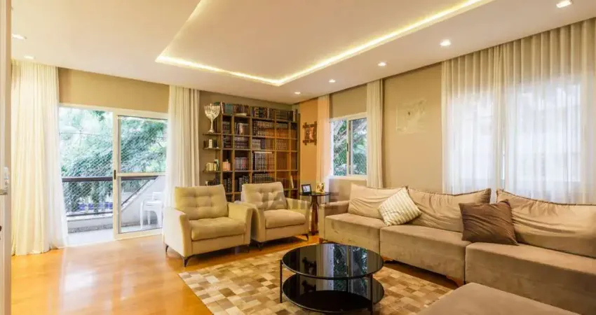 Apartamento em excelente localização, com 180 metros, 3 suítes e 3 vagas.