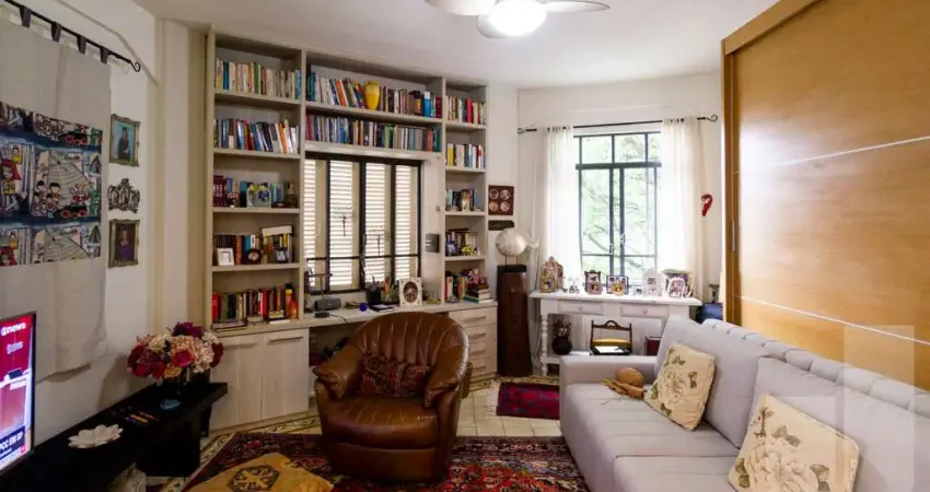 Apartamento charmoso com vista para a copa das árvores, 1 dormitório sendo 1 suíte e 1 lavabo