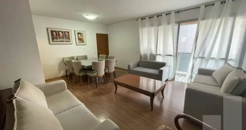 Apartamento com 4 dormitórios sendo 1 suíte, ao lado da competition a uma quadra do shopping.