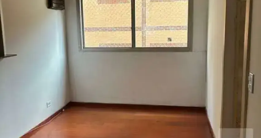 Apartamento com 2 dormitórios e 1 vaga, 57 m2 bem distribuídos.