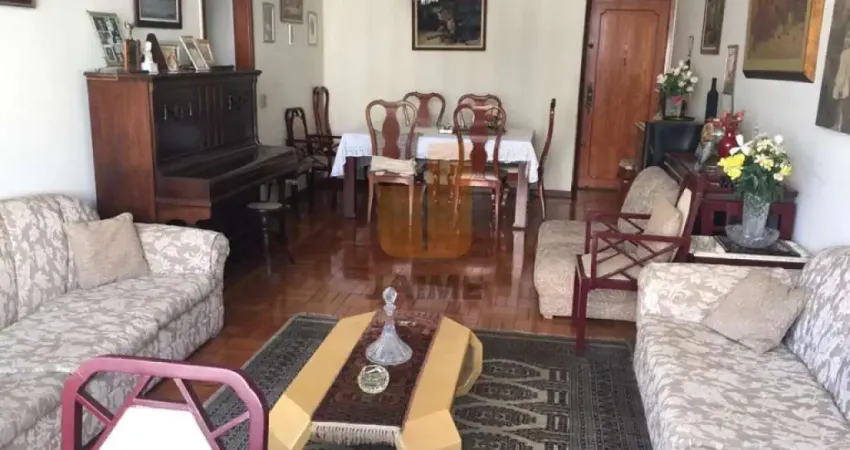 Apartamento com 3 dormitórios sendo 1 suite e 1 vaga, próximo ao shopping e sinagogas.