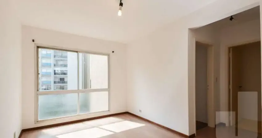 Apartamento com 2 dormitórios, são 60m2 bem distribuídos, 10 minutos do shopping e ao lado do metrô.
