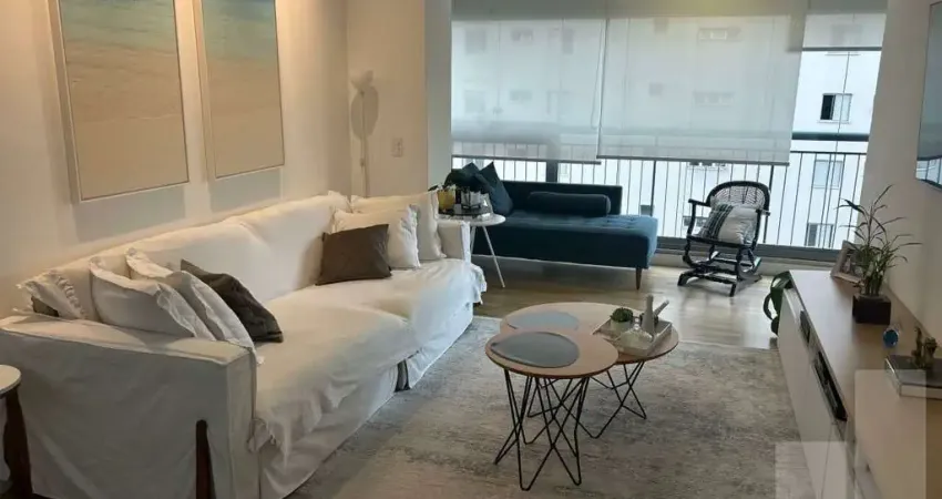 Apartamento 4 dormitorios sendo 2 suites 4 banheiros 2 vagas.