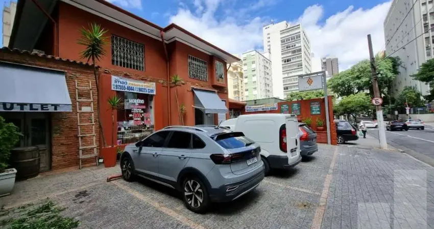 Casa comercial com 7 salas para alugar na Rua Sergipe, 568, Consolação, São Paulo
