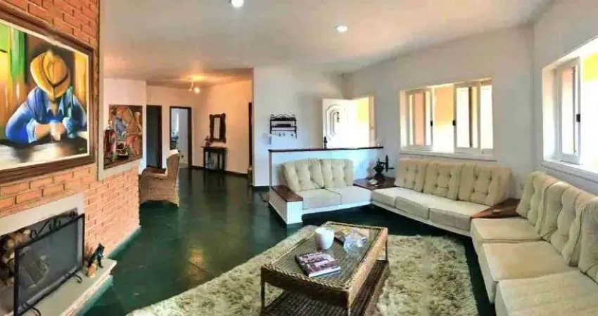 Casa espaçosa à venda no Bairro Brasil - Rua Aracaju na cidade de itu 5 domitorios