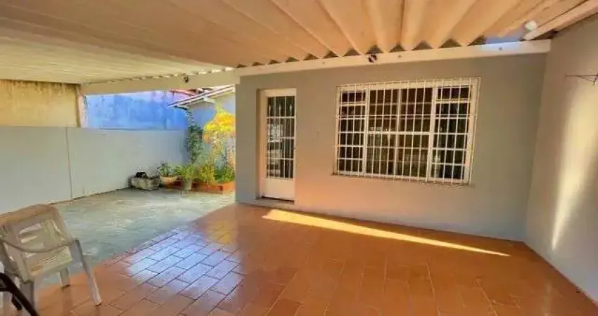 Oportunidade de negócio casa pronta para  moradia  , com  casa auxiliar  com rendimento