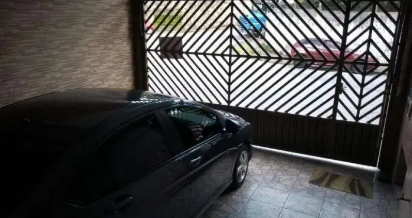 Sobrado com 2 dormitórios à venda no Bairro Ferrazópolis.