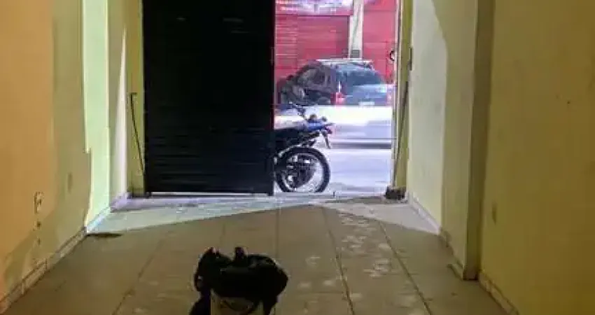 Ponto comercial para alugar na Avenida Presidente Roosevelt, 24, Saracuruna, Duque de Caxias