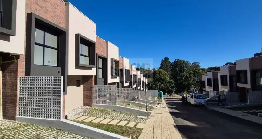 Sobrado Padrão no bairro Santa Felicidade em Curitiba-PR.