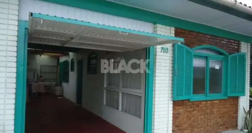 Casa com 5 quartos à venda na Rua Antônio Galdino Silveira, 703, Predial, Torres
