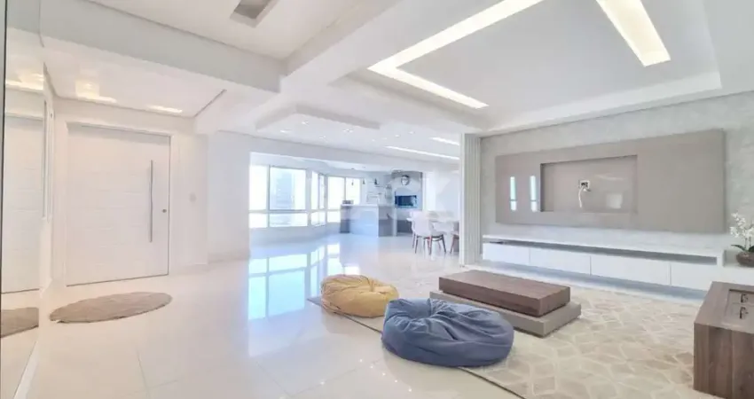 Apartamento com 4 suítes na Praia Grande em Torres RS