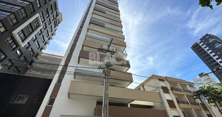 Apartamento com sacada na Praia Grande em Torres RS