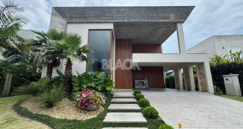 Casa com 4 suítes no Condomínio Ocean Side em Torres RS