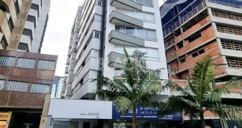 Apartamento 2 dormitórios com sacada no Centro de Torres RS