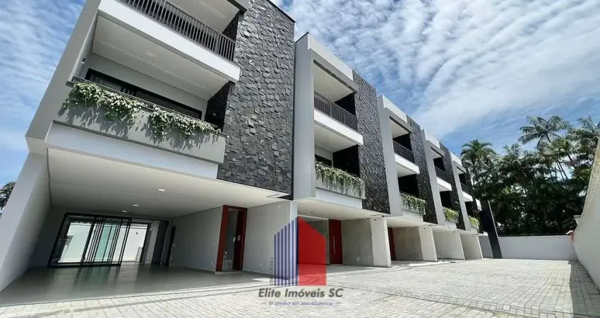 Casa com 3 quartos à venda na Rua dos Bandeirantes, 42, Glória, Joinville