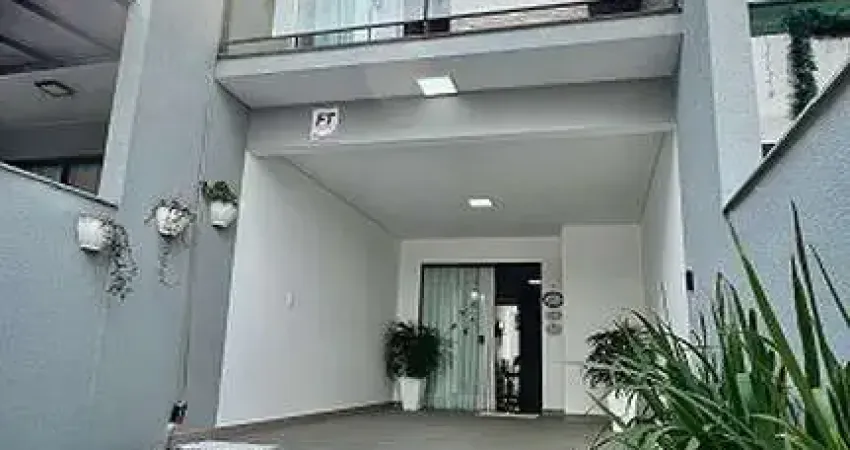 Casa com 3 quartos à venda na Rua Turvo, 418, Saguaçu, Joinville