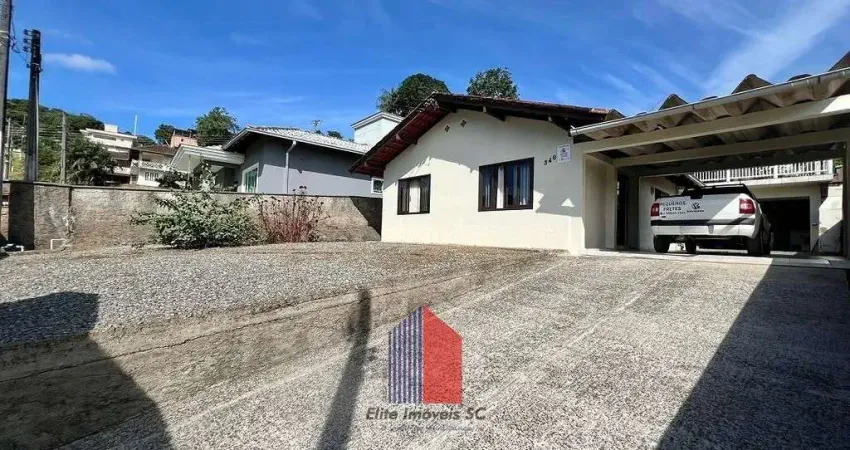 Casa com 3 quartos à venda na Rua Belmiro Marinho da Costa, 340, Nova Brasília, Joinville