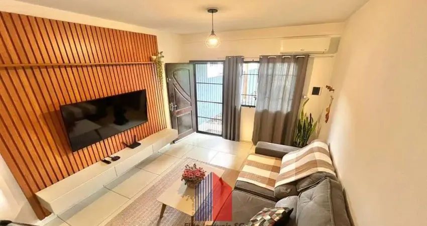 Casa com 2 quartos à venda na Rua dos Contabilistas, 286, Petrópolis, Joinville