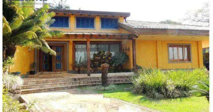 Granja Viana – Oportunidade Única! Casa c/ 5 dormitórios sendo todos suítes e ampla área gourmet c/ lazer - Cotia/SP.