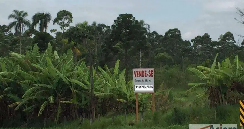 São Roque- Ótima localização, de frente para rodovia!