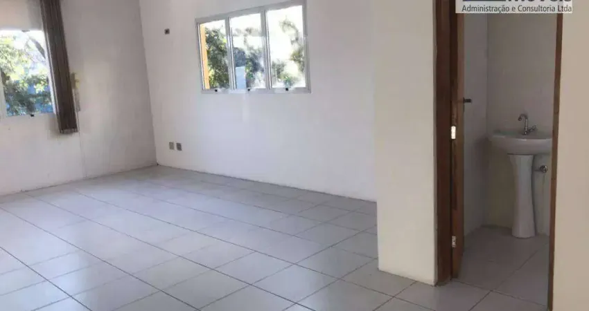 GRANJA VIANA - JD.DA GLÕRIA - Sala 30m² com armários para alugar