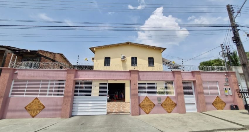 Casa com 4 quartos à venda na Rua Pandia Calogeras, Novo Aleixo, Manaus