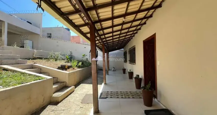 Casa com 3 quartos à venda na Santa Mônica, Belo Horizonte 