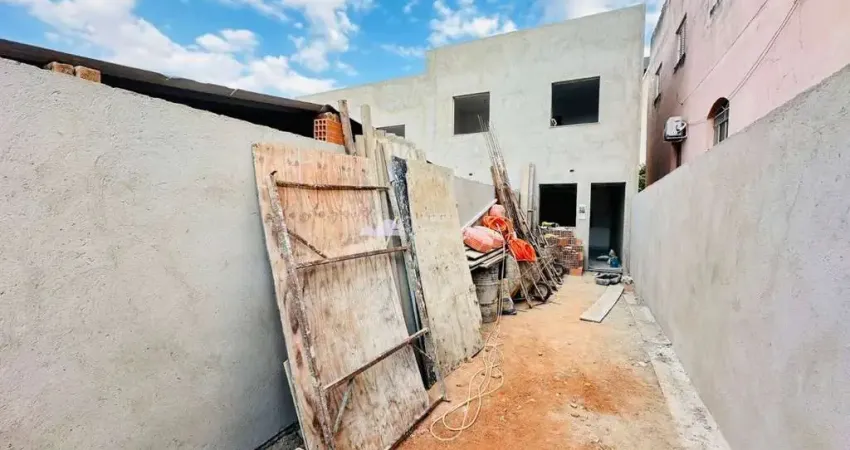 Casa com 2 quartos à venda no Jardim Leblon, Belo Horizonte 