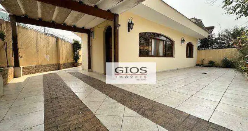 Casa térrea com 02 dormitórios e 03 vagas à venda na Vila Santa Maria - SP - Zona Norte