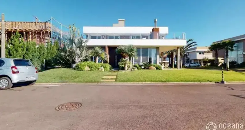 Casa em condomínio fechado com 4 quartos à venda no Centro, Xangri-Lá 