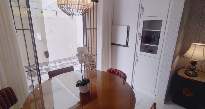 APARTAMENTO DE 02 DORMITÓRIOS E MAIS TERRAÇO COM ANEXO