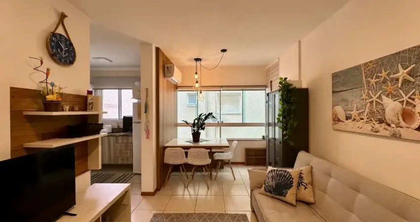 Apartamento mobiliado com 2 dormitórios (1 suíte) à venda em Capão da Canoa!