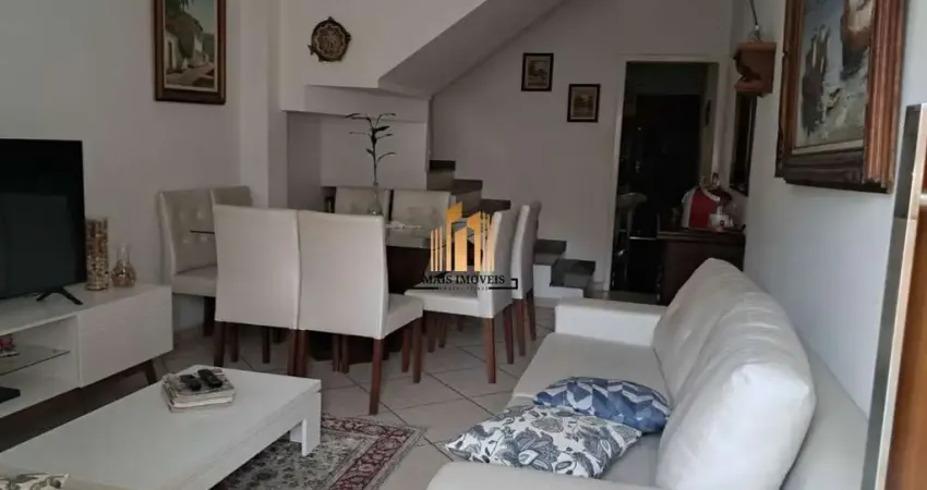 Sobrado com 2 dormitórios (2 suítes) e piscina no Jardim Santa Cecília