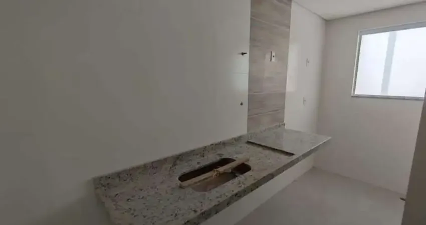 Imperdível casa à venda em Santos-SP, bairro Campo Grande! 2 quartos, 2 suítes, 1 sala, 2 banheiros, 3 vagas de garagem, 100m².