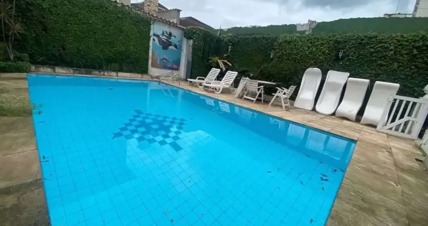 Casa com 3 quartos, Embaré, Santos - R$ 5 mi, Cod: 138