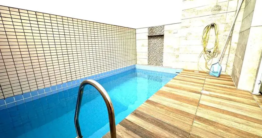 Imperdível Cobertura à Venda no Centro de São Vicente-SP: 3 Quartos, 1 Suíte, 3 Salas, 3 Banheiros, 2 Vagas, 169m²!