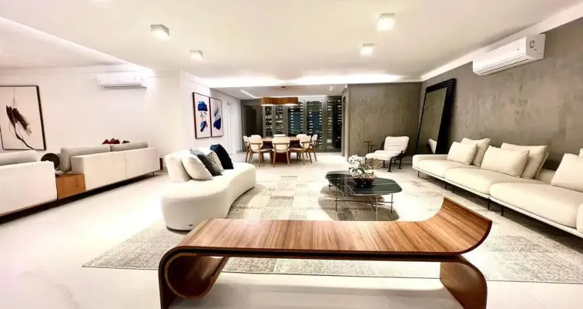 Apartamento de 4 suítes com 4 vagas na Frente do Boqueirão, Santos – Financiamento Permitido