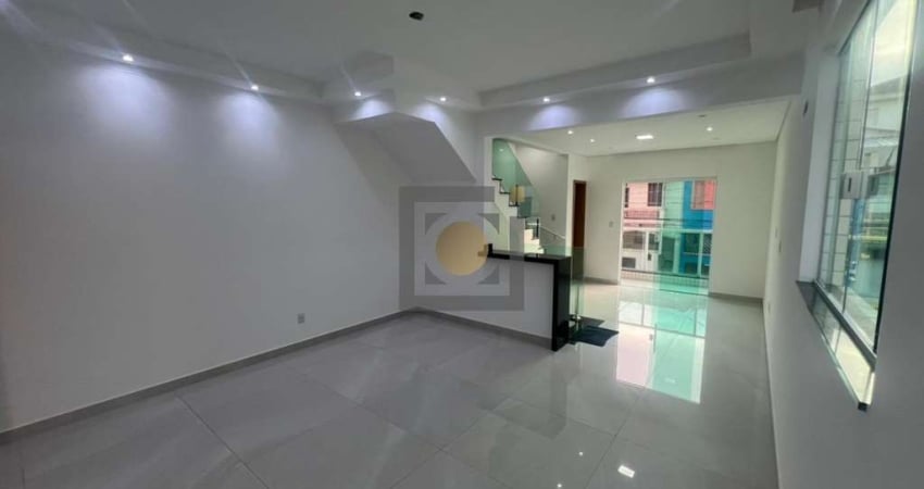 Casa sobreposta com 3 suítes no Campo Grande, Santos/SP - Conforto e praticidade garantidos! Agende sua visita agora!