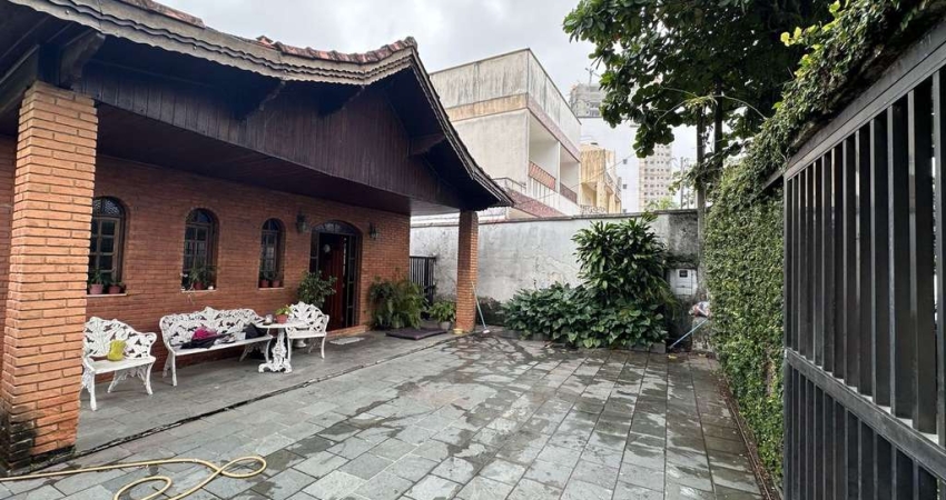 Imperdível: Casa à venda em São Vicente-SP, Vila Valença! 3 quartos, 1 suíte, 2 salas, 3 banheiros, 3 vagas, 192m².