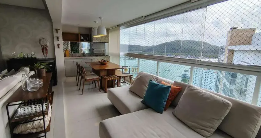 Apartamento de 3 Dormitórios com Vista para o Mar na Ponta da Praia – Santos
