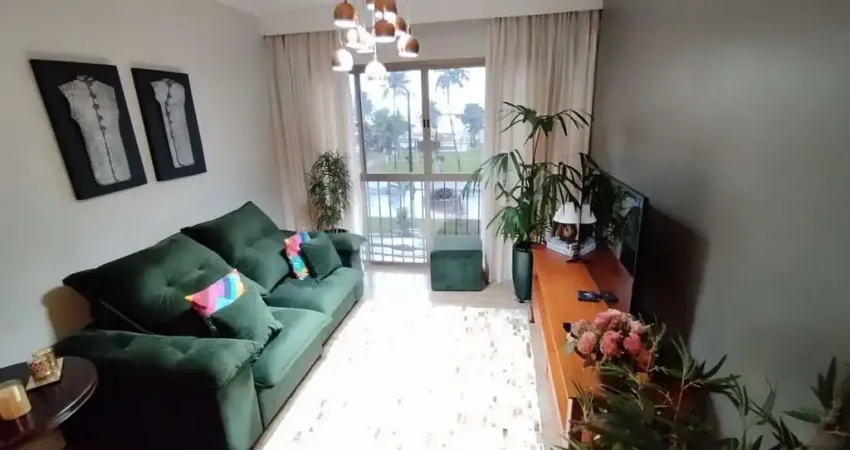 Imperdível! Apartamento à venda em São Vicente-SP, Itararé, com 2 quartos, 1 suíte, 1 sala, 2 banheiros, garagem e 138m².