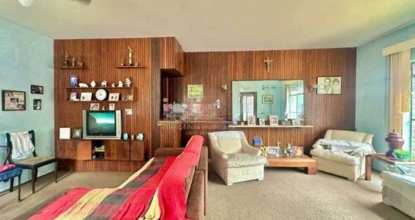 Casa à venda em Santos-SP, bairro Aparecida, 3 quartos.