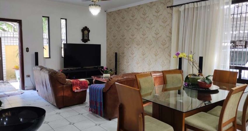 Casa com 4 quartos, Embaré, Santos - R$ 1.54 mi, Cod: 2841