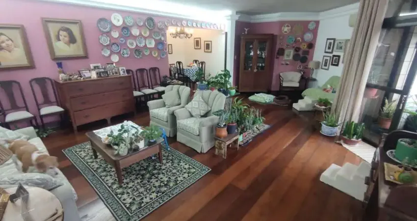Luxuoso Apartamento de 4 Quartos na Pompéia, Santos-SP: 2 Suítes, 2 Salas, 4 Banheiros e 2 Vagas de Garagem! Agende sua visita!