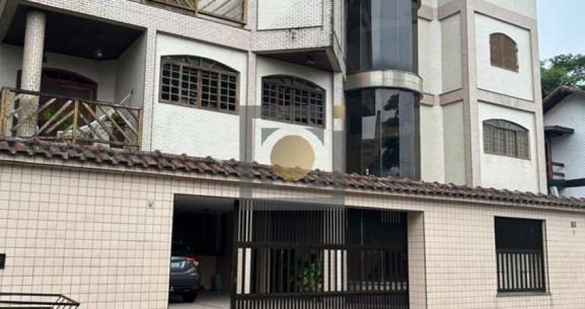 Casa à venda em Morro Nova Cintra, Santos/SP: 4 quartos, 4 suítes, 3 salas, 6 banheiros, 6 vagas de garagem! Venha se encantar!