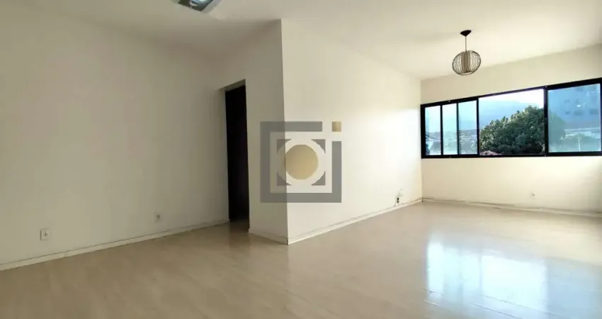 Venda de Luxuoso Apartamento de 2 Quartos com Suíte em Santos-SP, Bairro Campo Grande: 120m², Sala, Banheiro e Vaga de Garagem!