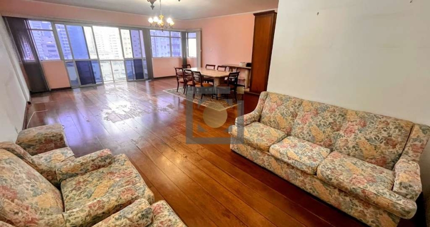 Apartamento com 4 quartos e 2 suítes no Embaré, Santos-SP - 186m² e 2 vagas!