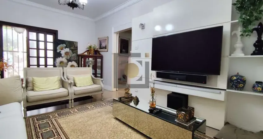 Imperdível: Casa à venda em Santos-SP na Vila Belmiro, com 3 quartos, 1 suíte, 3 salas, 4 banheiros, 1 vaga de garagem e 350m².