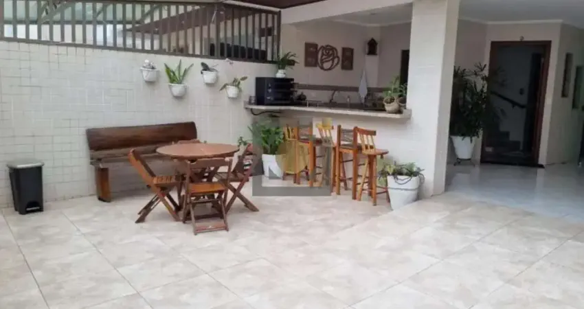 Casa com 3 quartos à venda na Rua Galeão Coutinho, 68, Embaré, Santos